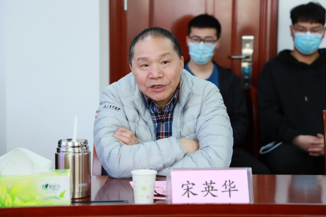 春回大地 情暖助學(xué) | 鼎業(yè)環(huán)保與武漢理工大學(xué)安全科學(xué)與應(yīng)急管理學(xué)院舉行獎(jiǎng)、助學(xué)（教）金捐贈(zèng)儀式